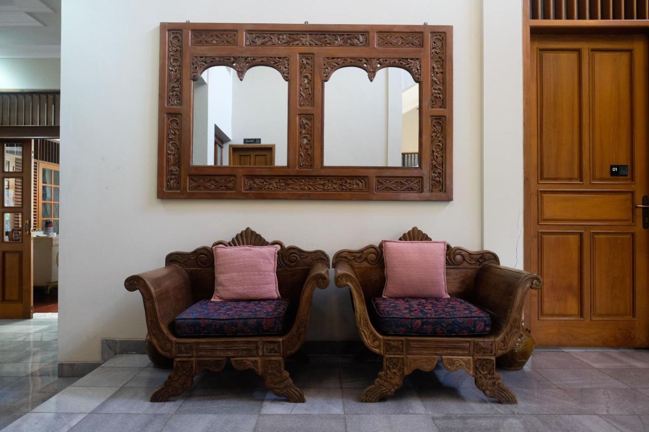 Sareh Villa By The Lavana Semarang Buitenkant foto