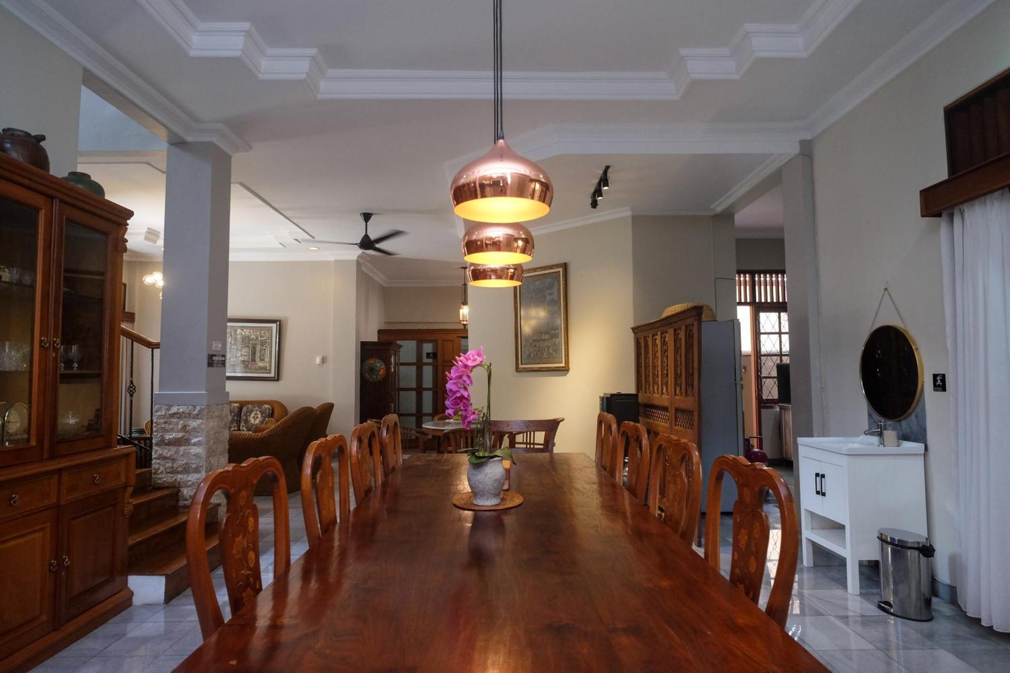 Sareh Villa By The Lavana Semarang Buitenkant foto